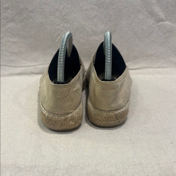 CHANEL Beige and Black Canvas Espadrilles - Picture 4 of 6